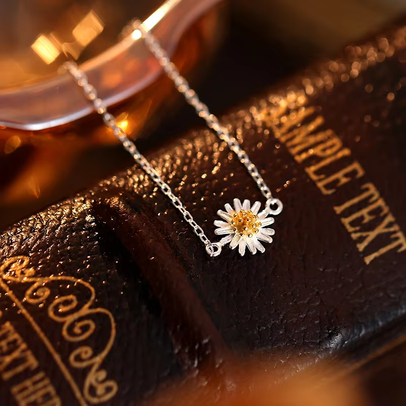 Daisy Whisper Anklet - Image 3